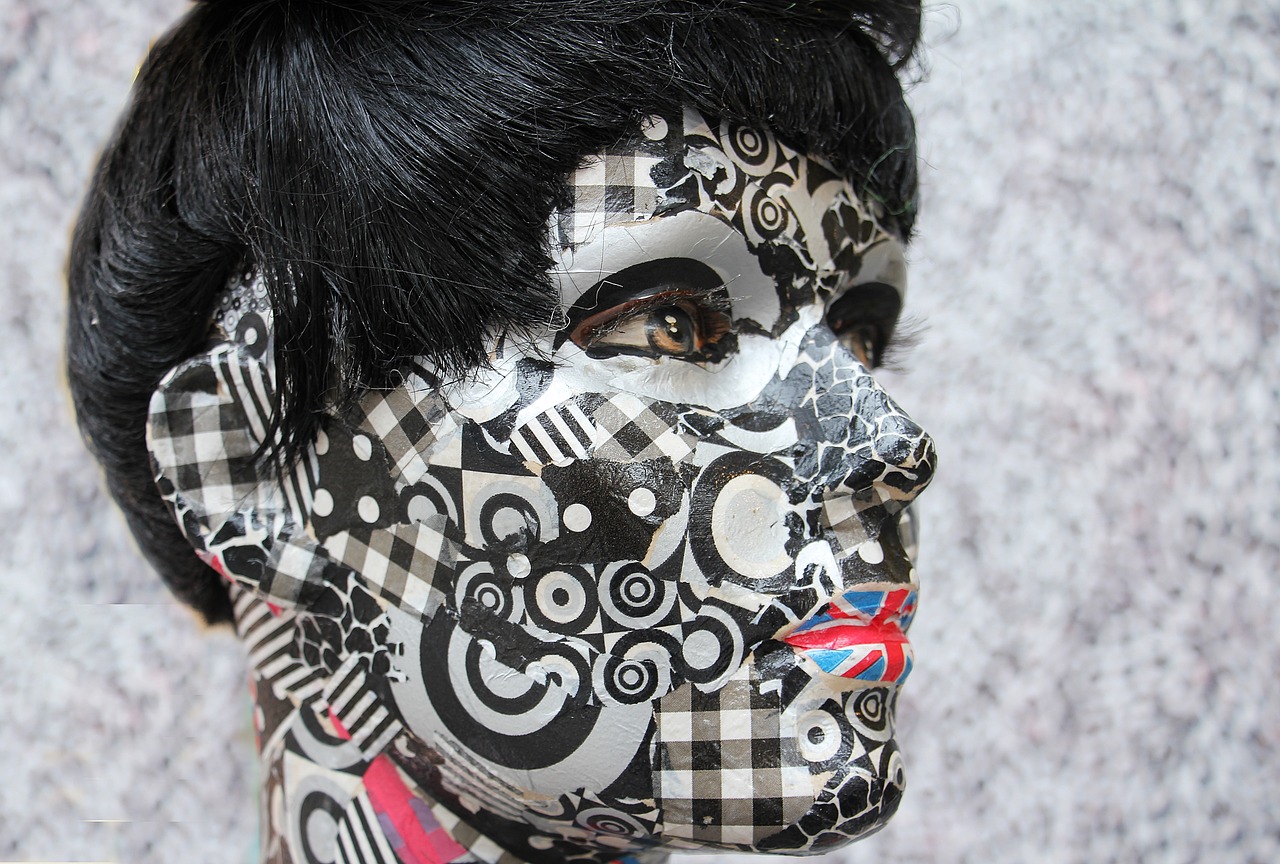 虞书欣最新头像照片，展现多元魅力的瞬间