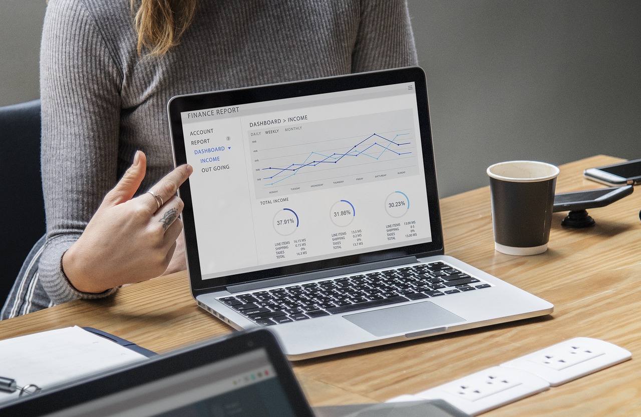 美国疫情最新实时数据更新与分析报告