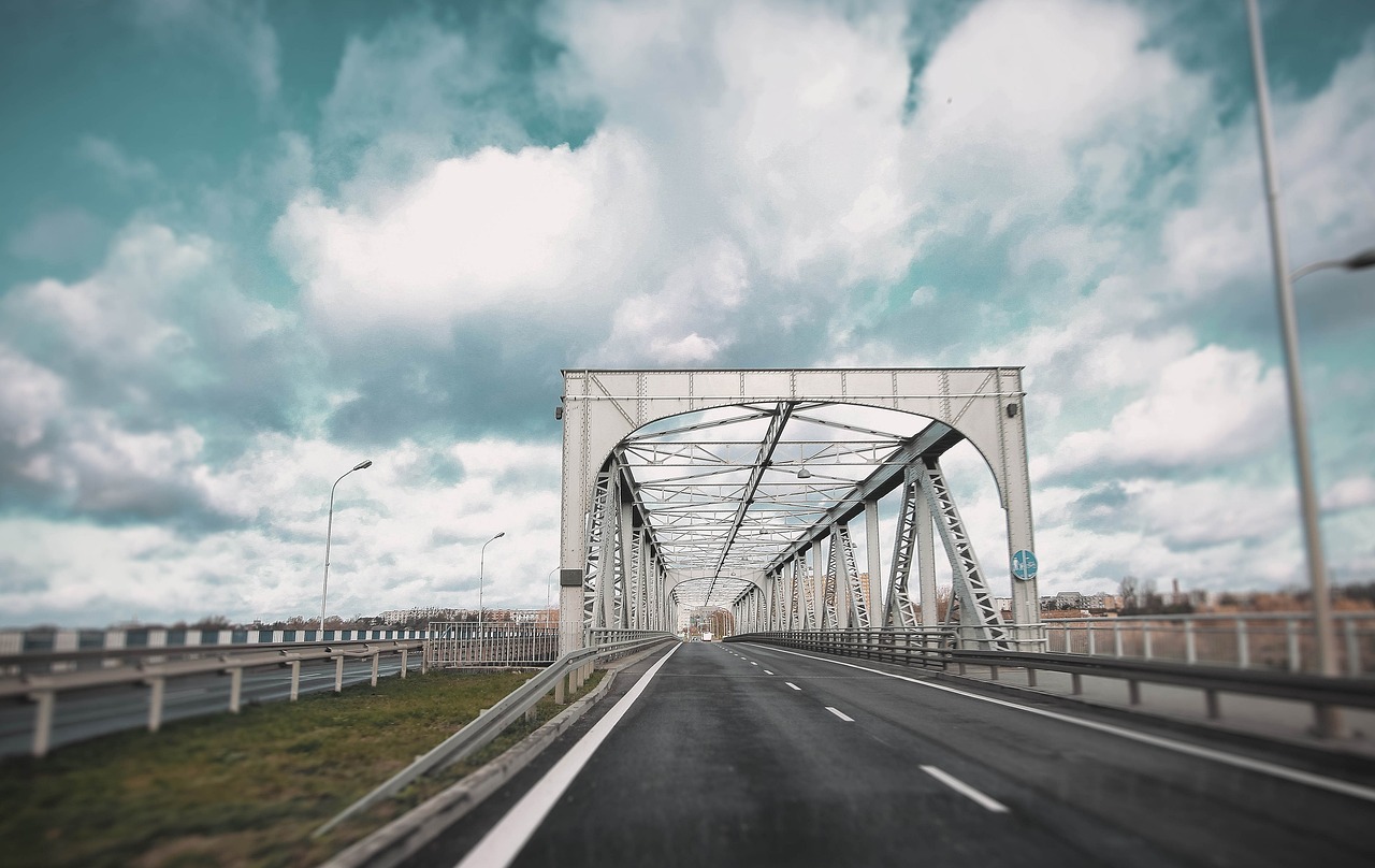 广东现代化交通网络，迈向高效便捷的最新交通分布新篇章