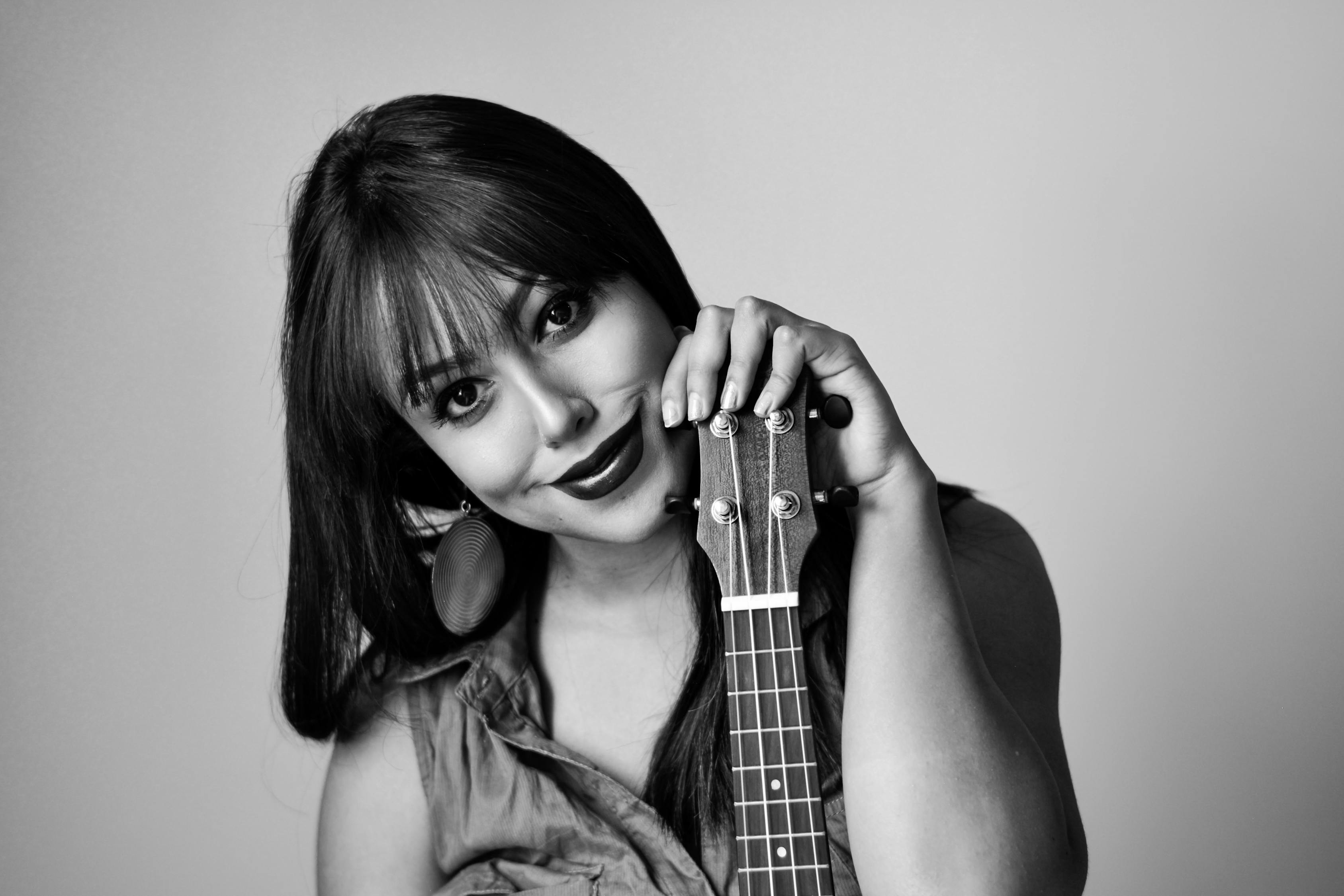 肖战最新时尚穿搭，引领潮流的衣着魅力