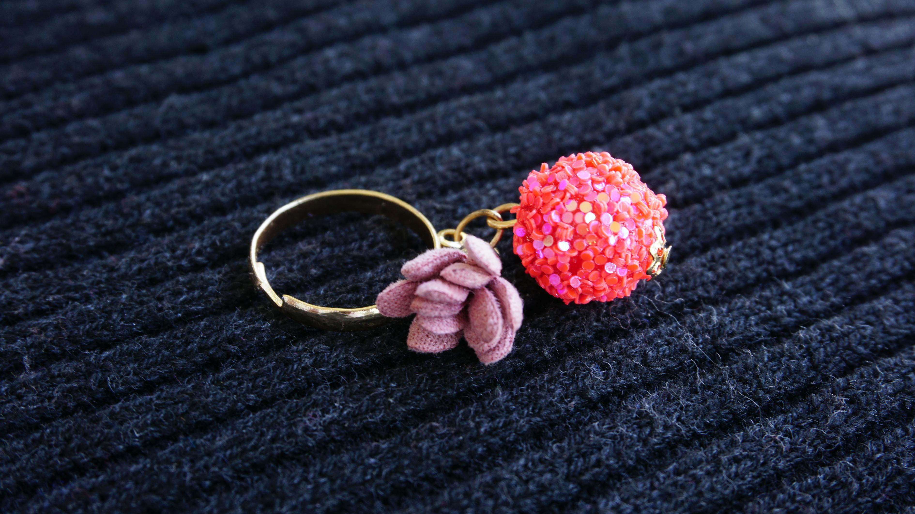 最新款金手镯9999,魅力独特,引领时尚潮流