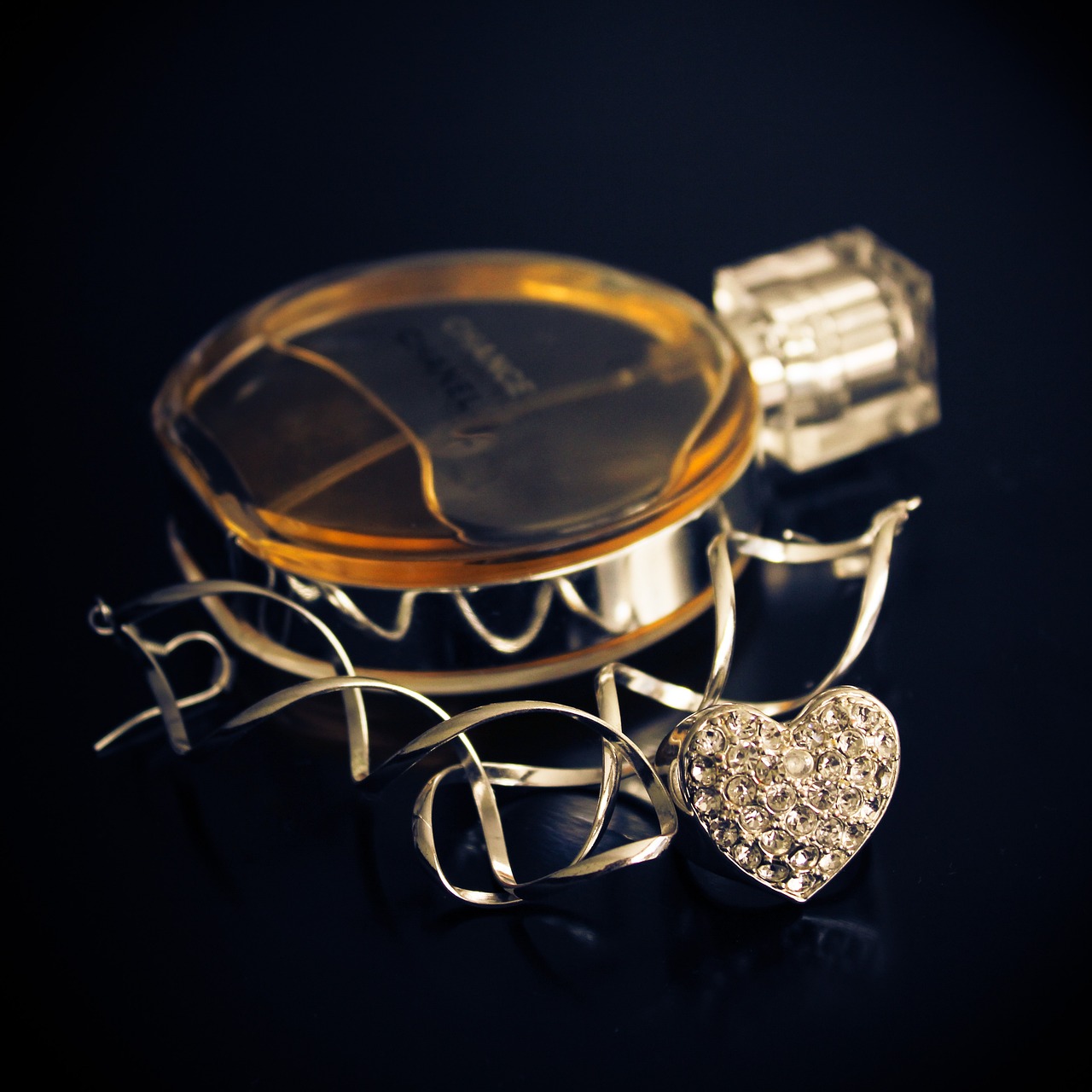 最新款黄金手镯,时尚与经典的完美融合