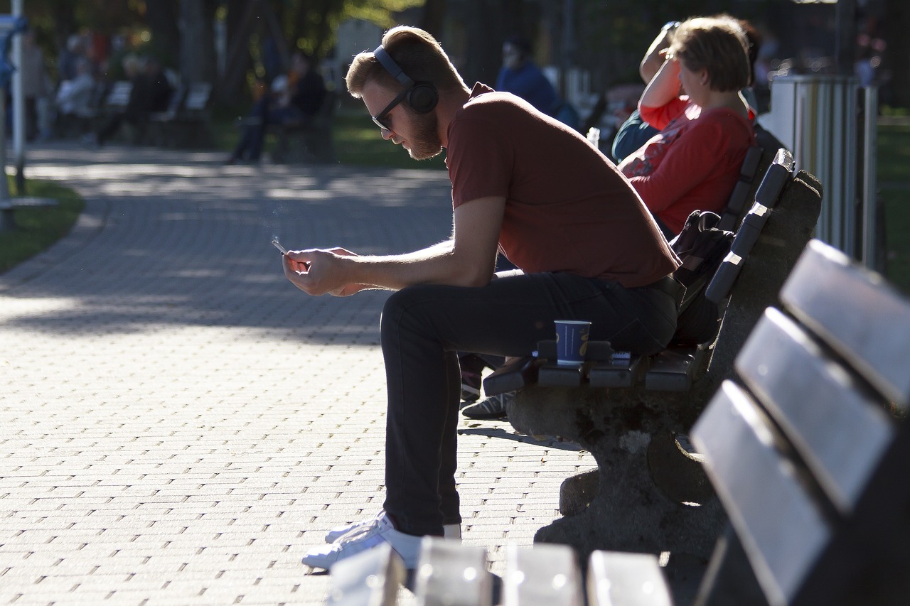 贵州公交坠湖真相最新揭秘，事件内幕曝光！