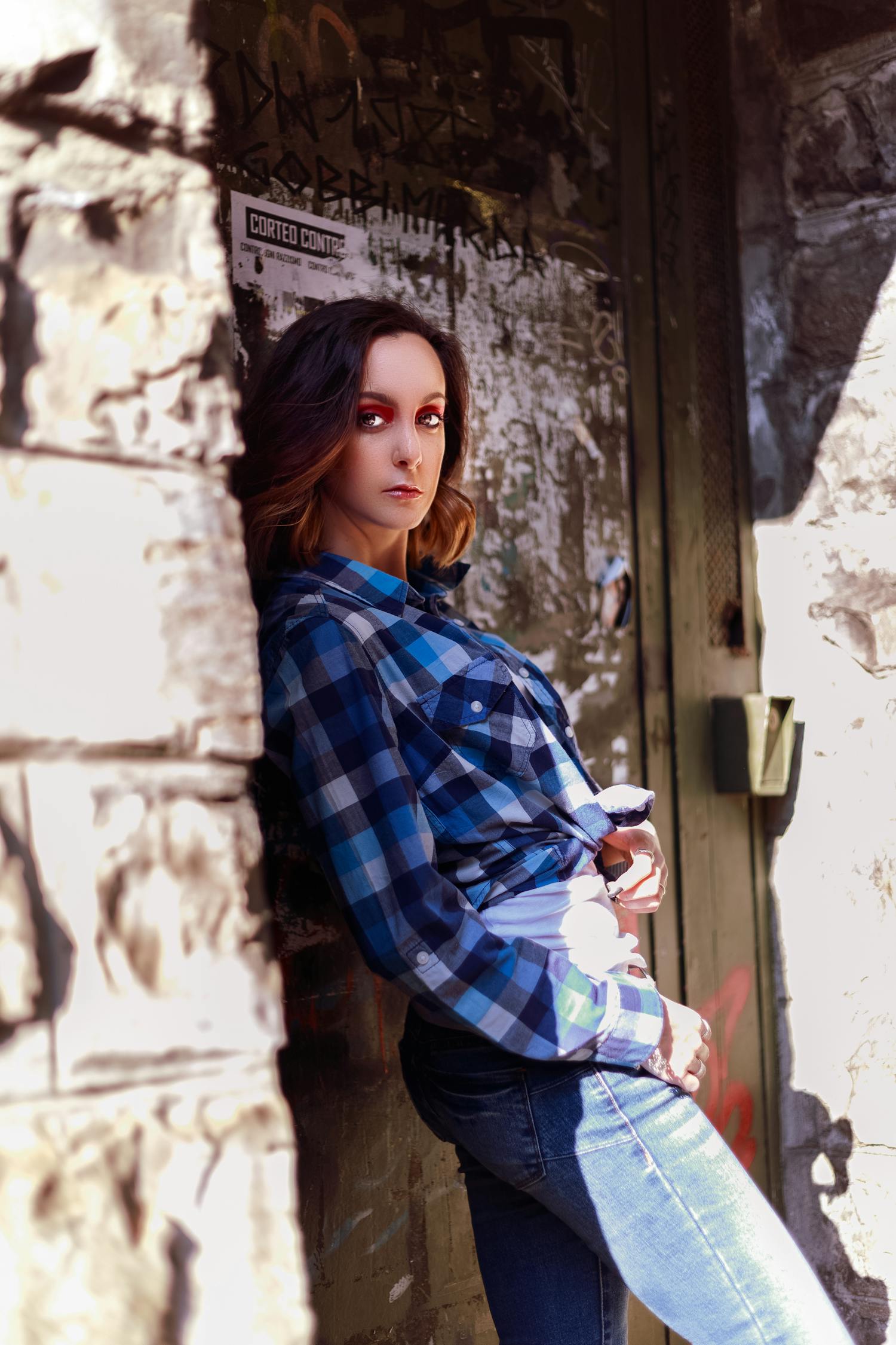 毛晓彤多元魅力生图展现时尚风采