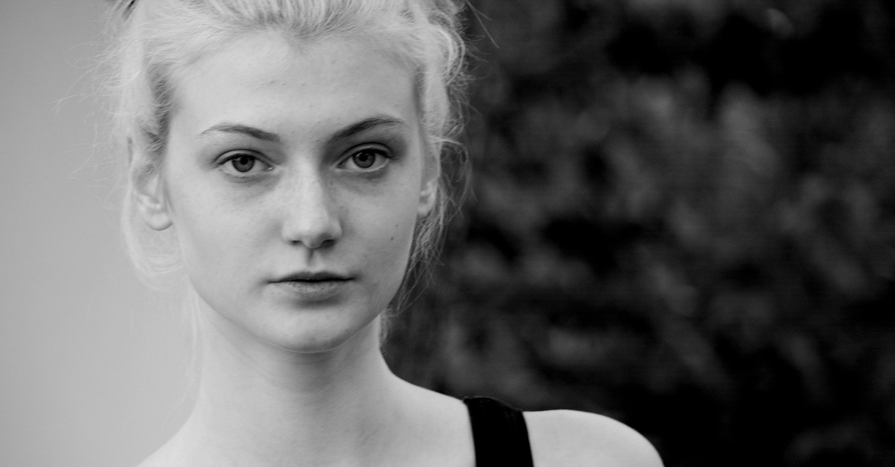 精选时尚与美丽结合，最新壁纸推荐欣赏