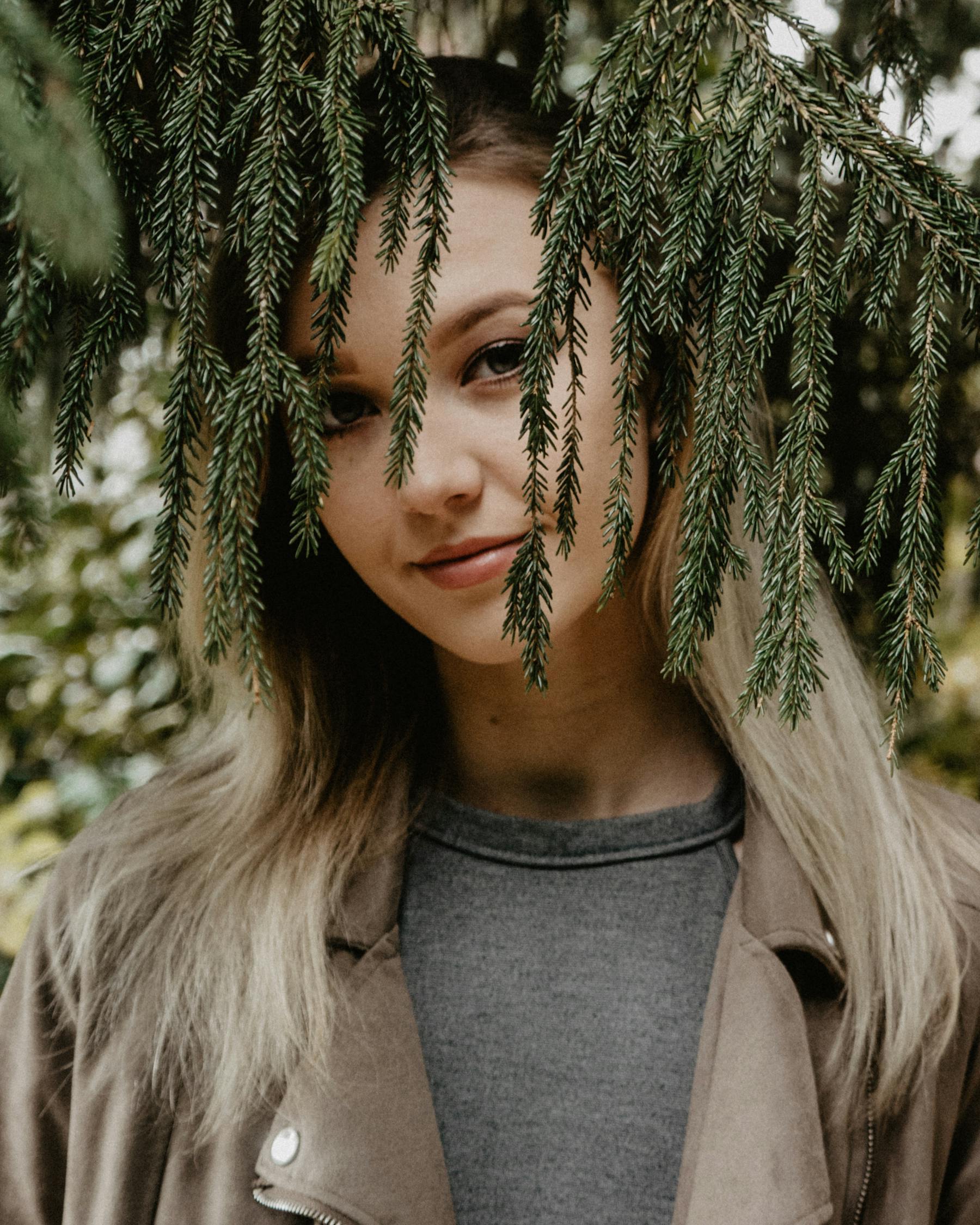 肖战最新动态表情包,星光魅力依旧无限,表情灵动引人关注