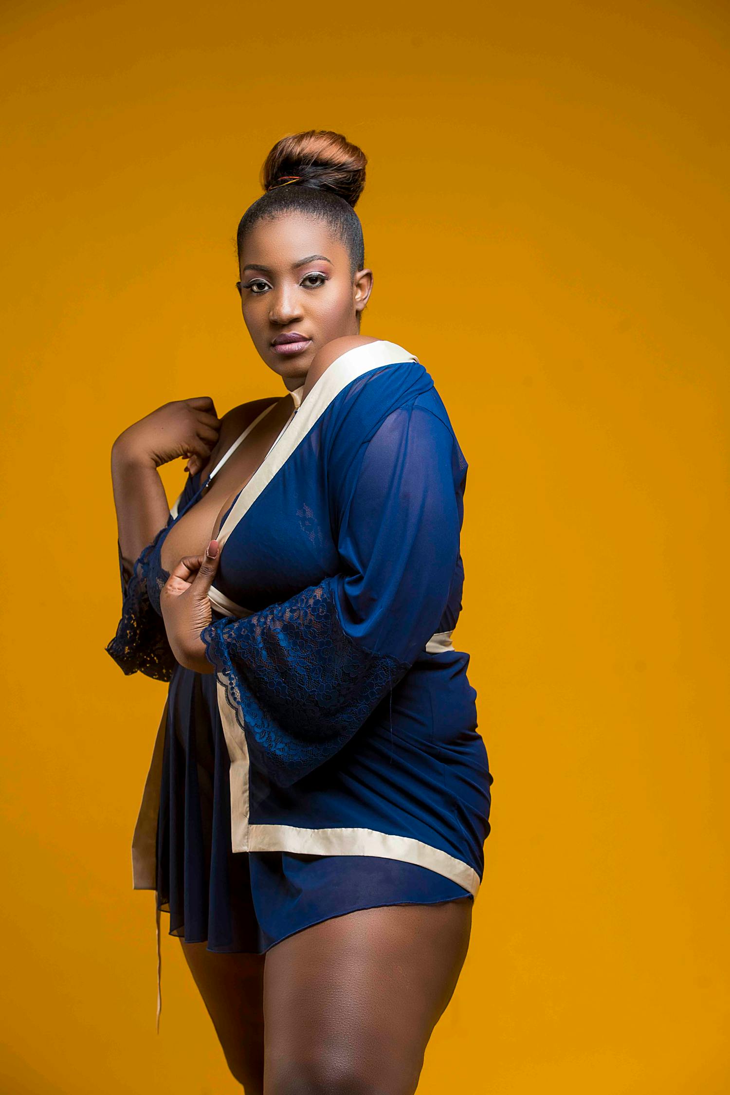 羽生结弦最新图片，冰上王者的魅力展示