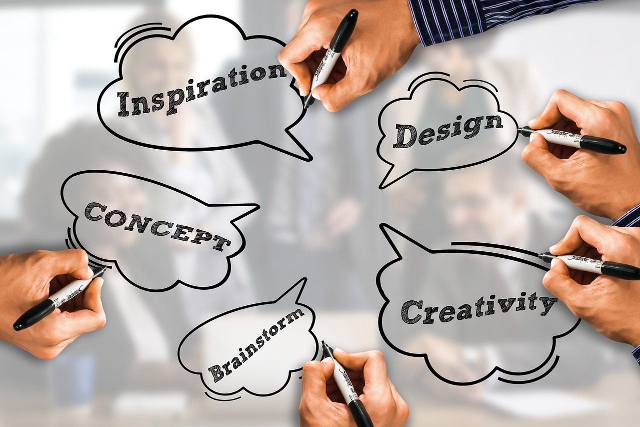 全球最新疫情对经济的影响，挑战与机遇并存的经济挑战分析