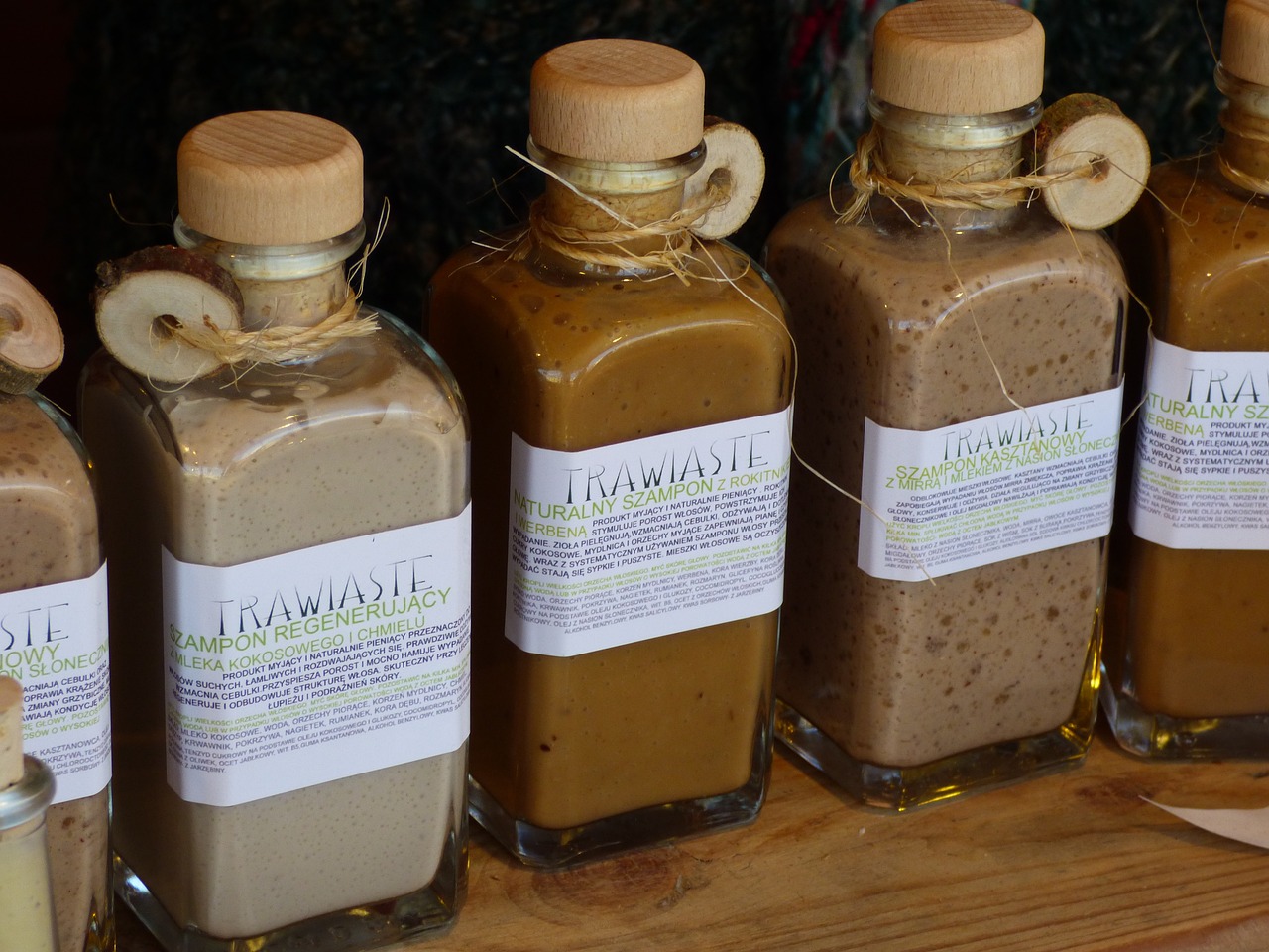 创新设计环保化妆品瓶子，探索未来化妆品包装趋势