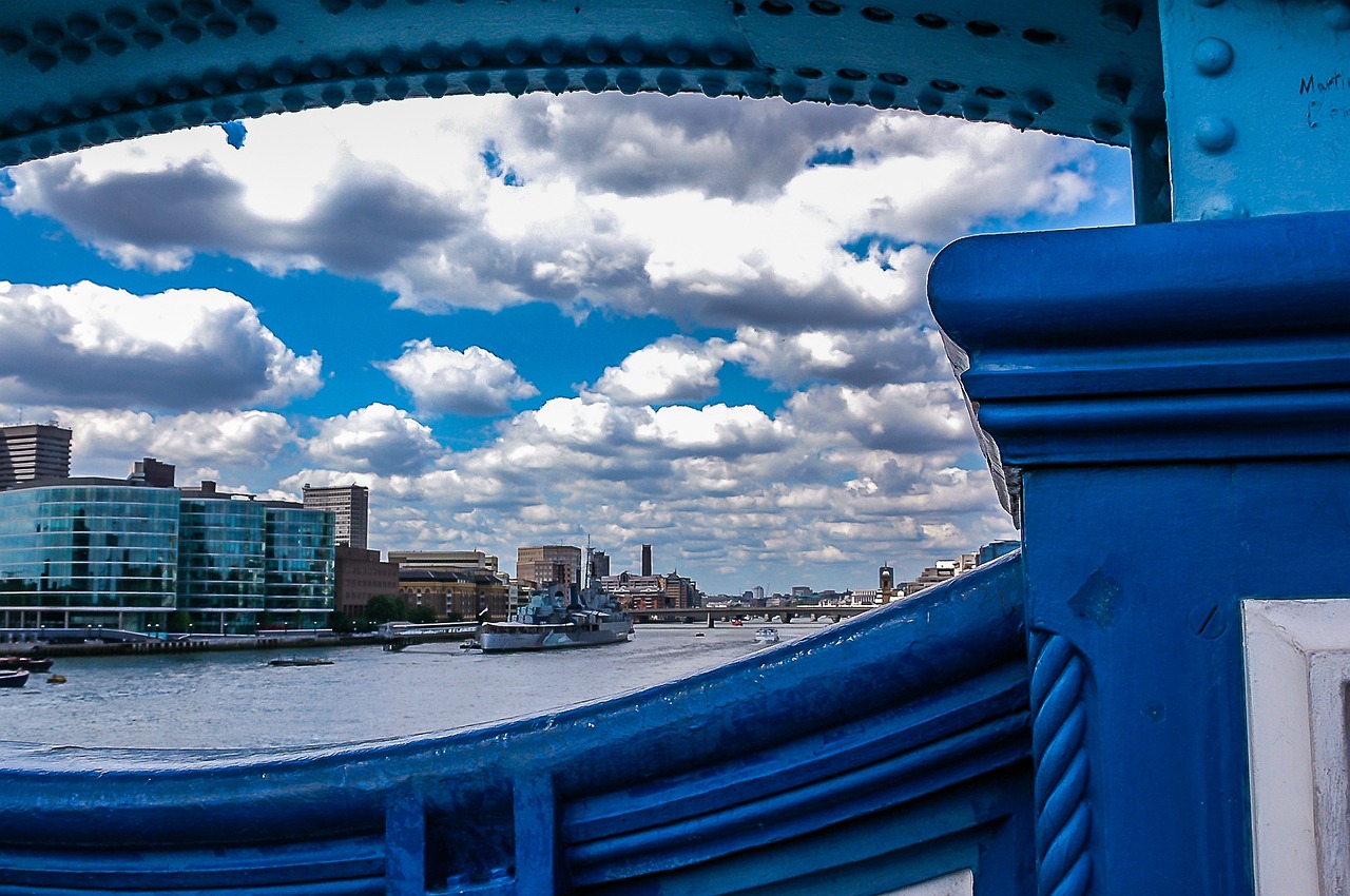 最新地级市发展趋势与挑战解析，机遇与挑战并存的城市未来展望