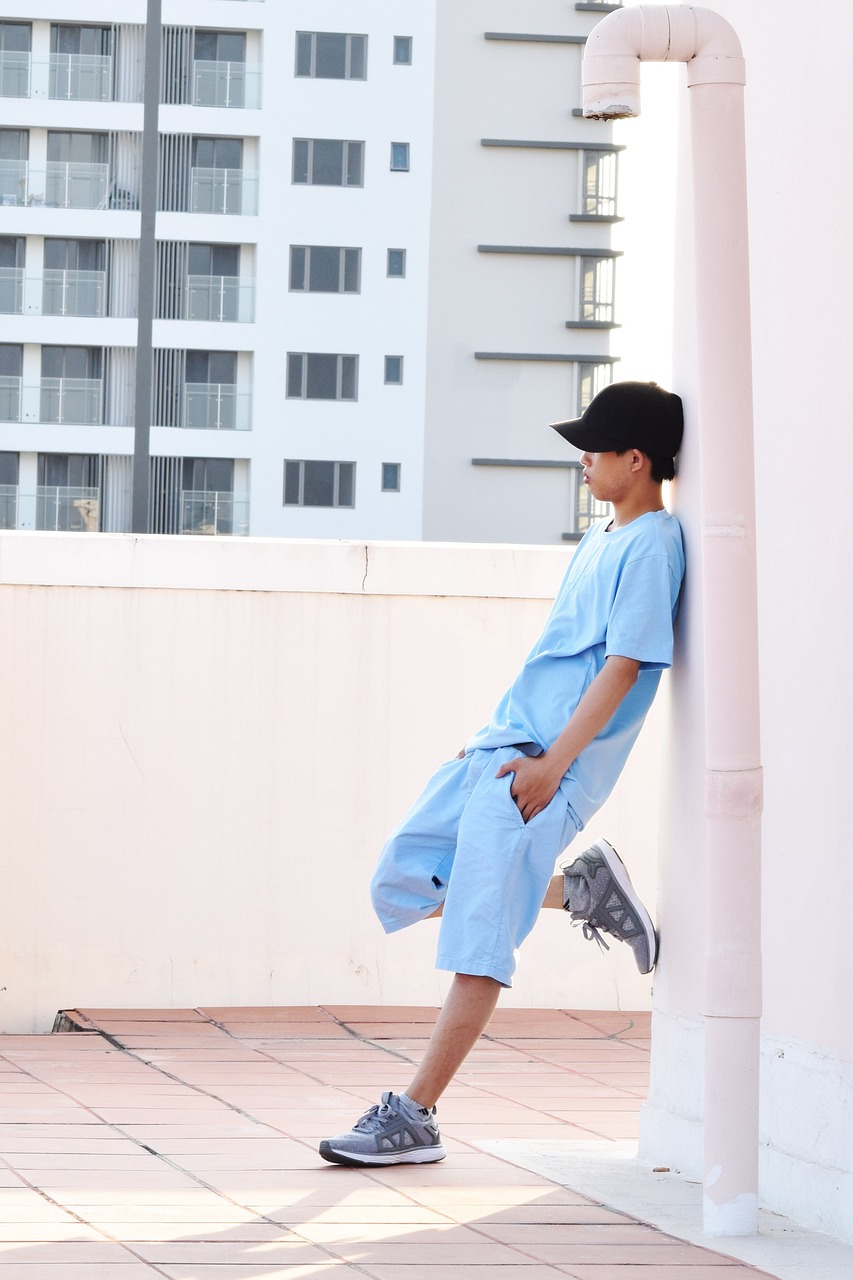 章若楠最新穿搭风格解析，时尚潮流展现个性魅力