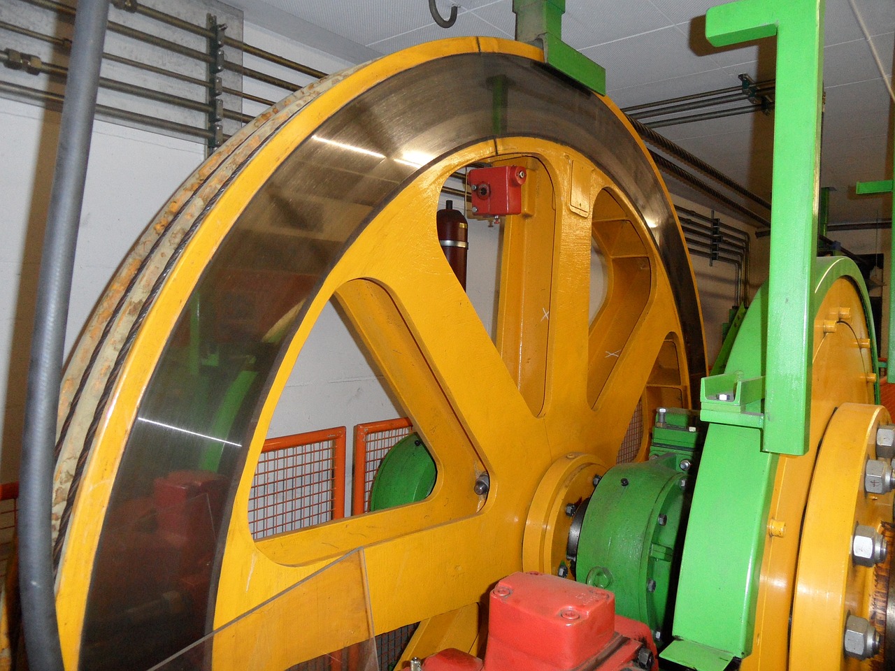 最新新发动机技术引领动力革新潮流