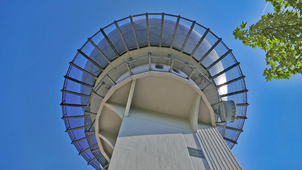 台风浪卡最新路径报告,动态监测、应对策略及实时更新