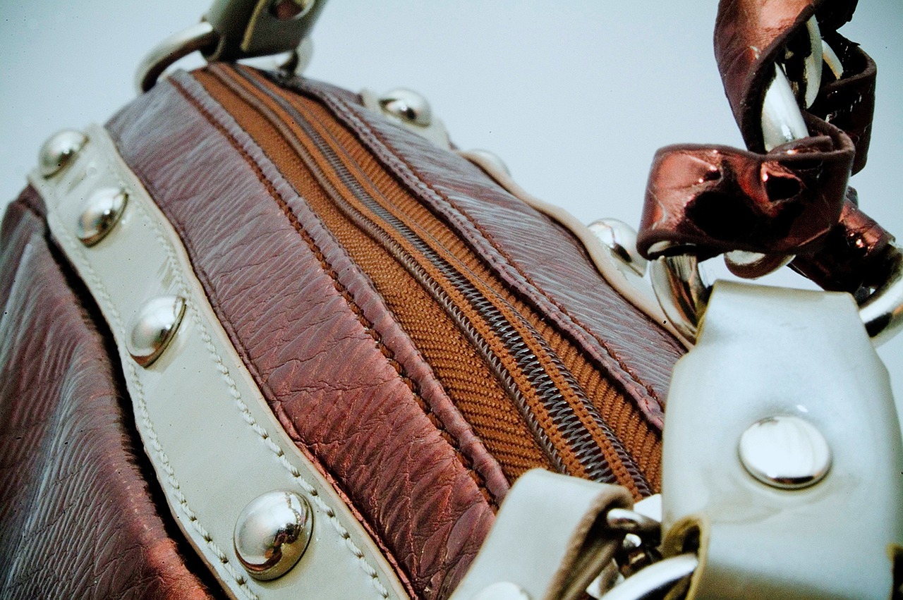 LV最新男双肩包，时尚与实用并存，尽显独特魅力