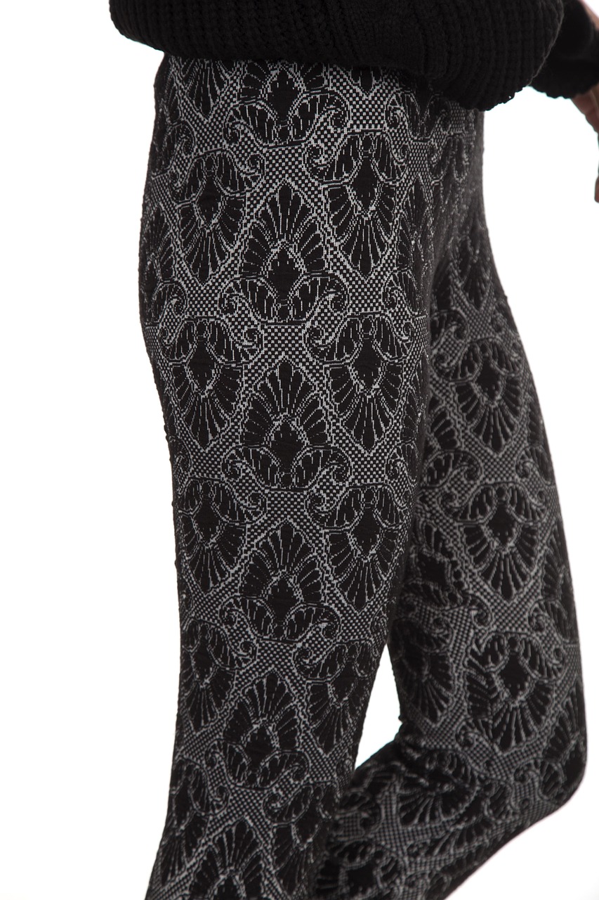 阿玛尼最新款男冬装，时尚与保暖的完美结合亮相冬季风采