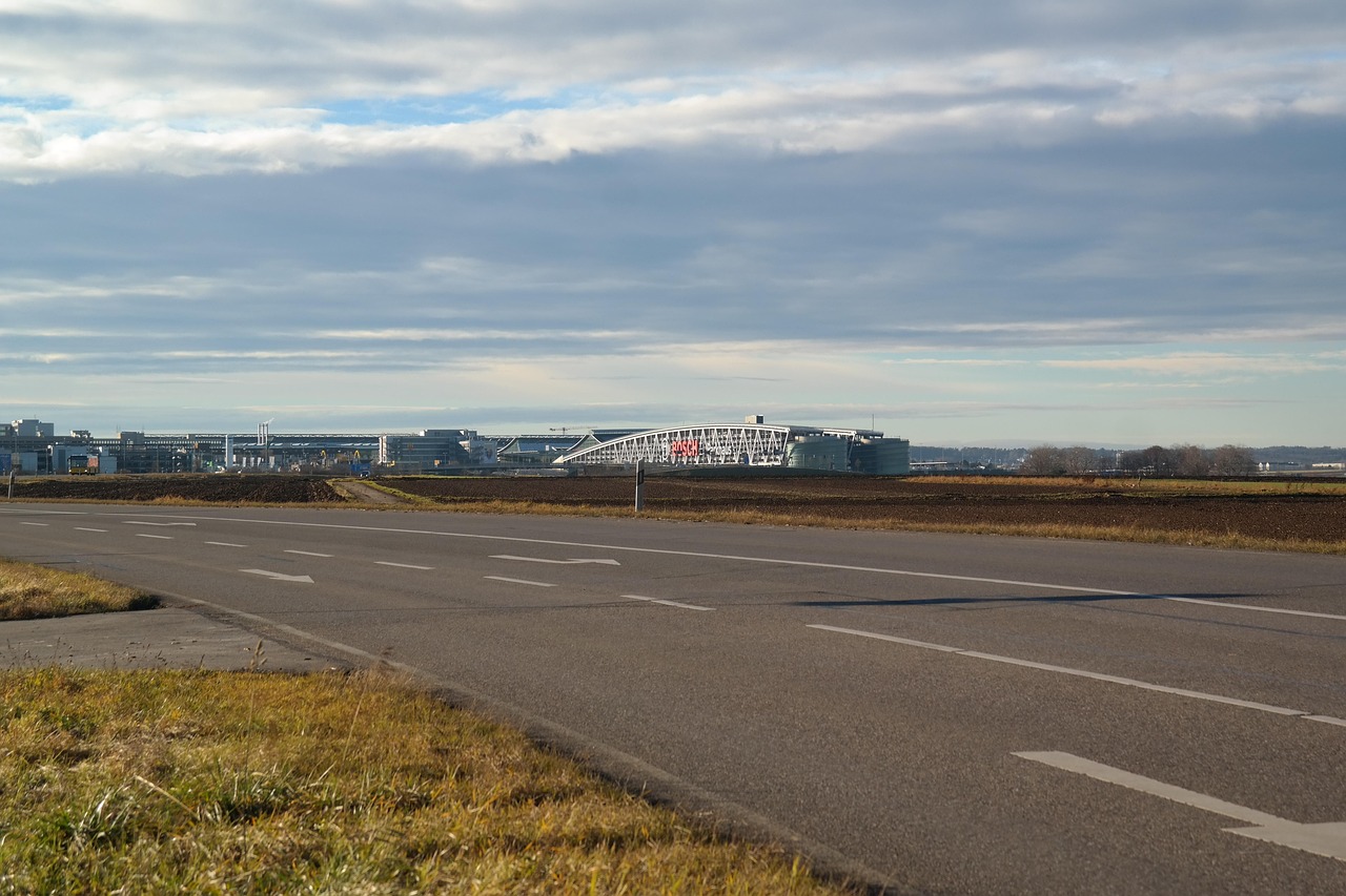 成毅最新动态，演绎之路展现勤奋与专注的上下班日常