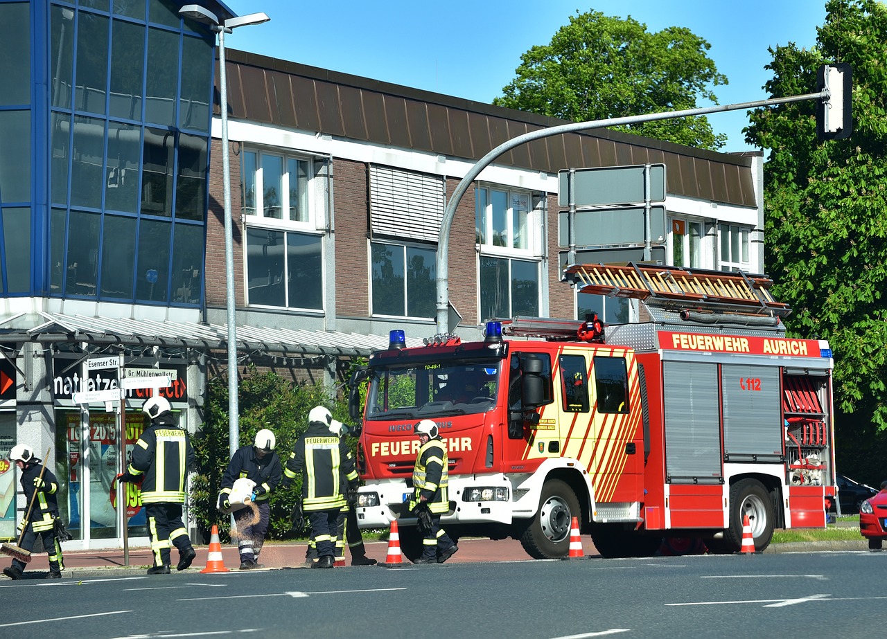 客车冲进水库事件,最新救援进展、影响分析与后续情况综述