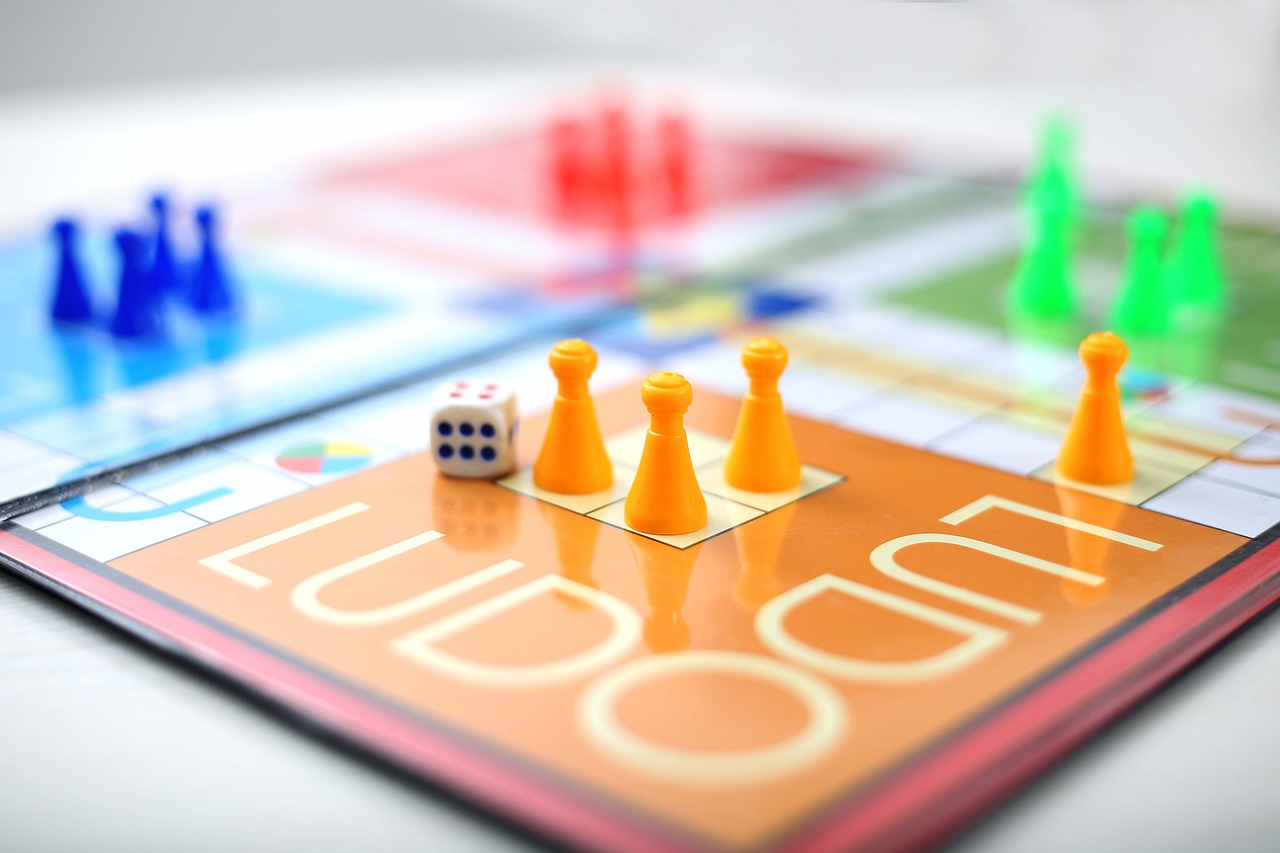 最新创业板基金上市，投资领域的机遇与挑战并存