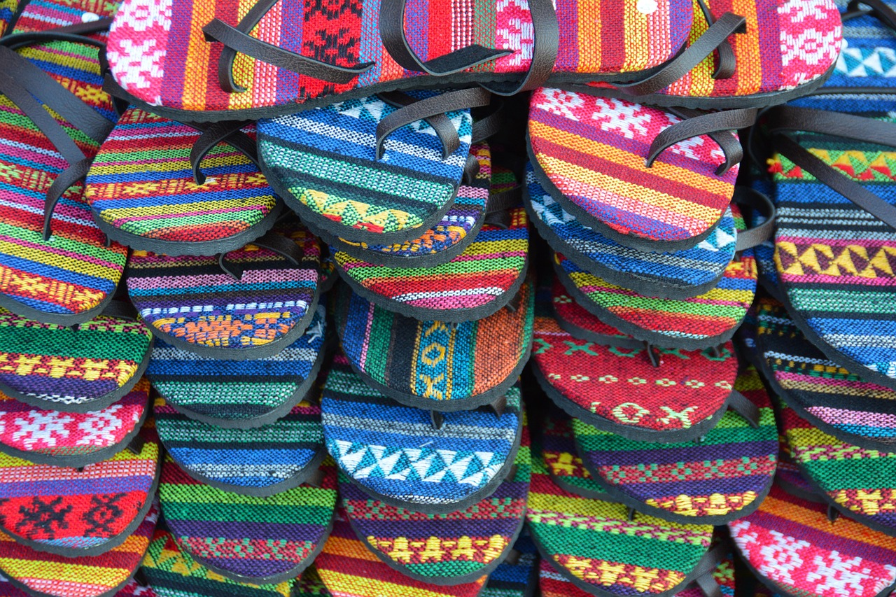 萨洛蒙女鞋最新款，时尚与舒适的完美融合