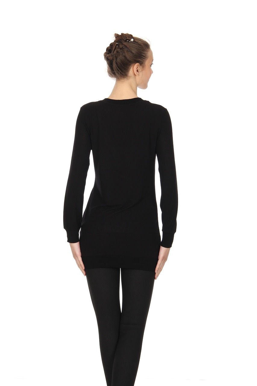 最新时尚轻盈薄款羽绒服女，打造冬季轻盈时尚新风尚