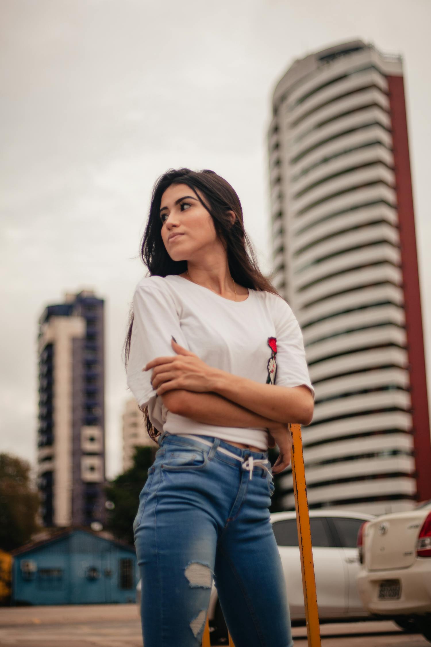 杨紫最新穿搭成时尚潮流新标杆