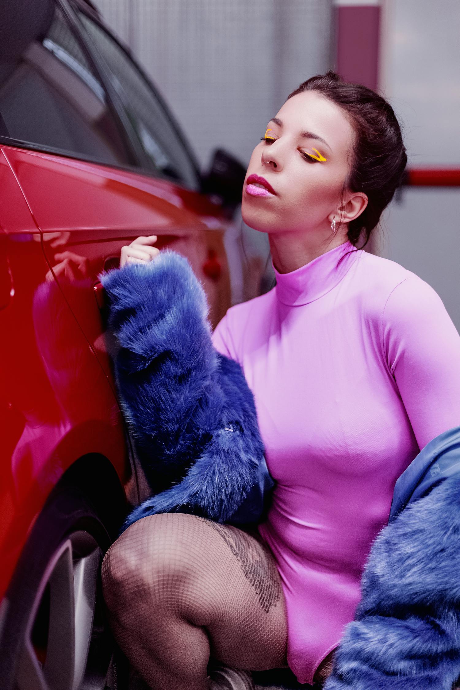 杨紫最新穿搭成时尚潮流新标杆