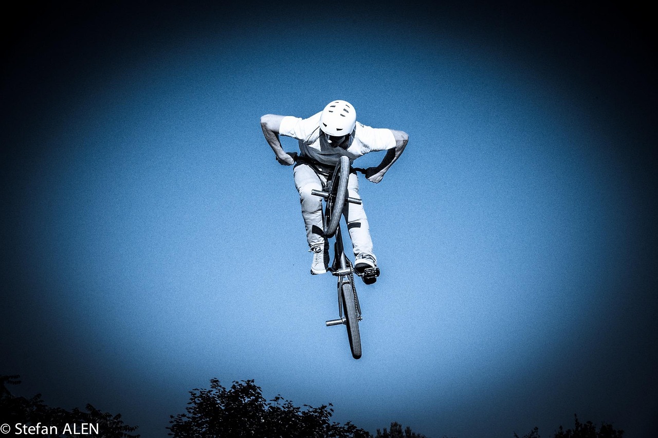 流行文化魅力独特，炫酷动漫头像大放送