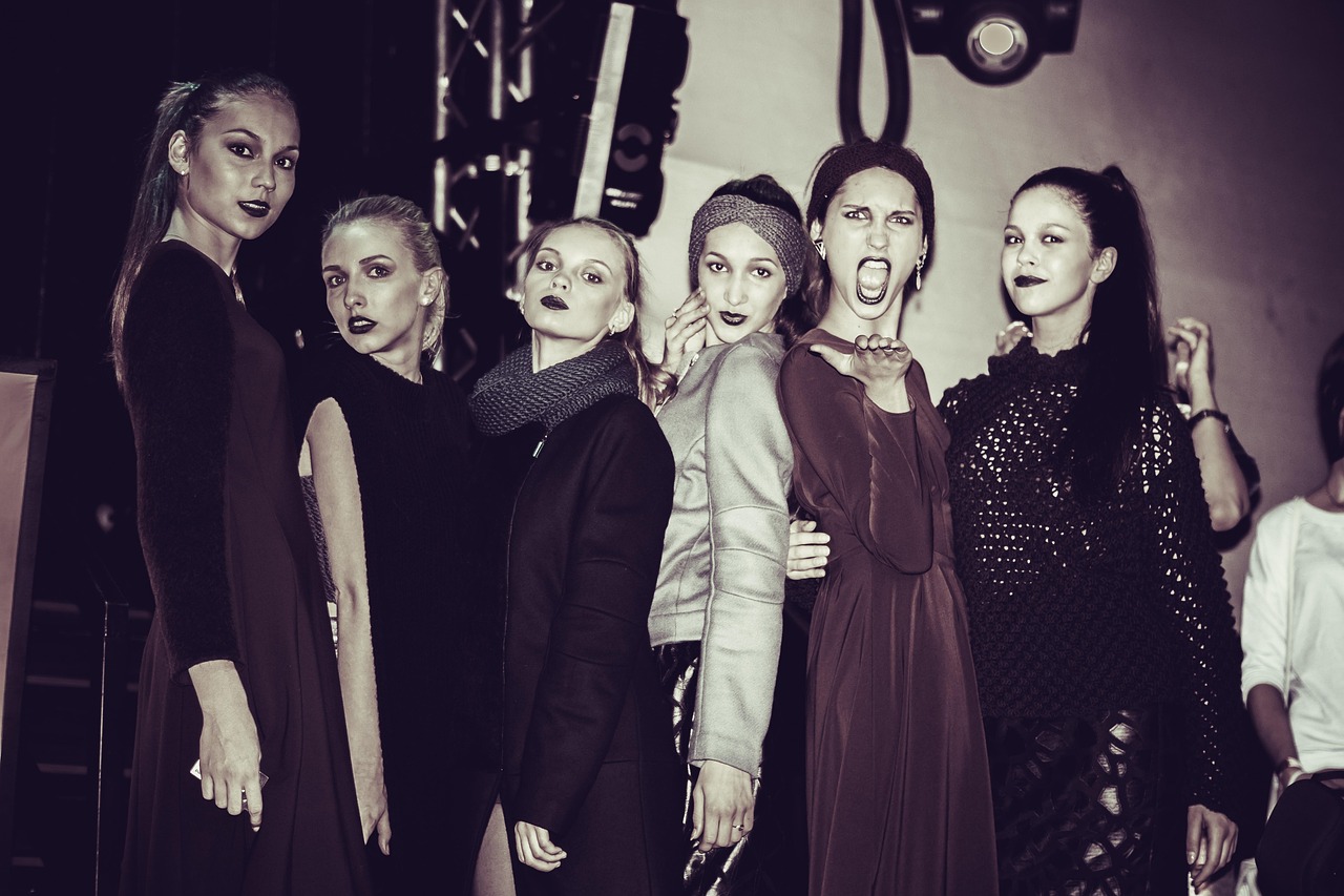 温暖的村庄演员表及剧情解读