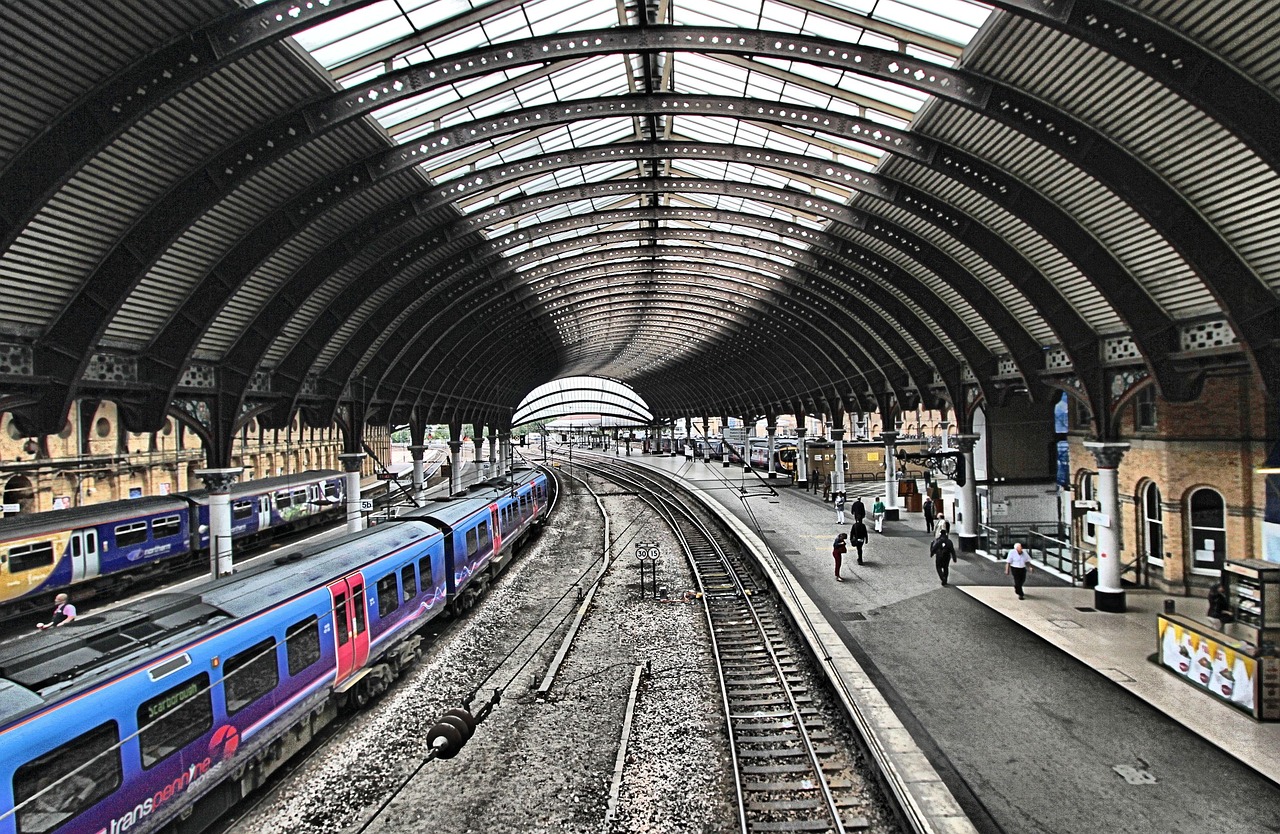 Z180列车最新时刻表及出行规划与体验指南