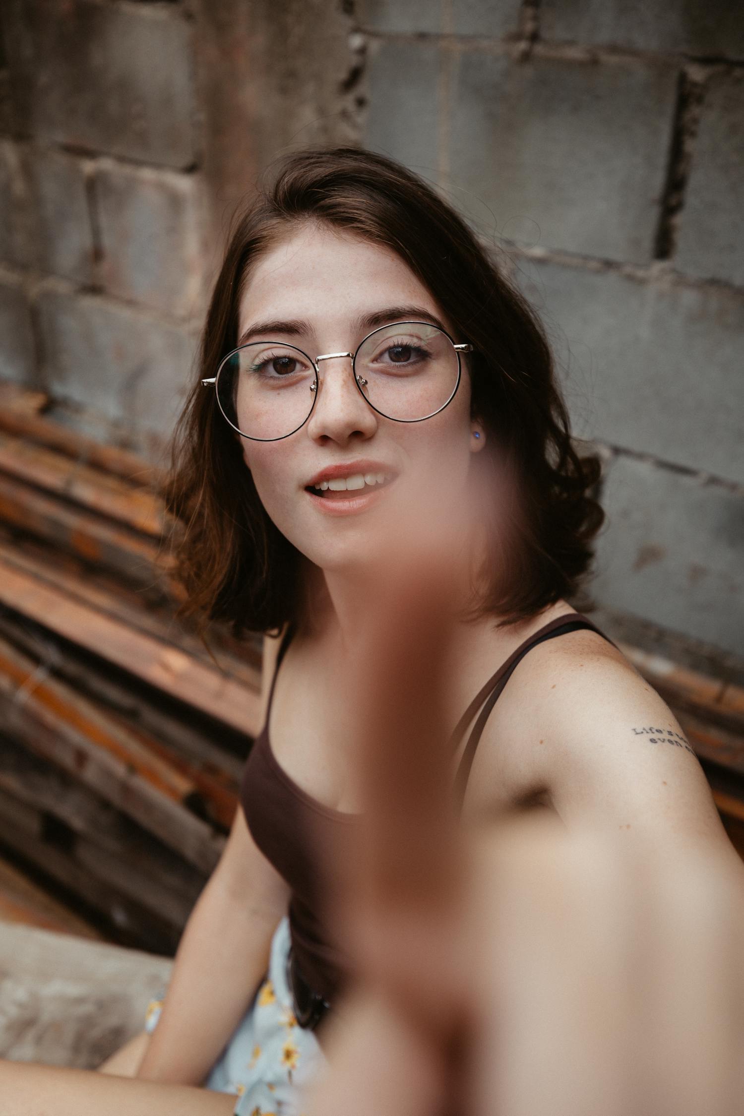 跨界时尚巨星,独特纹身的个性展现