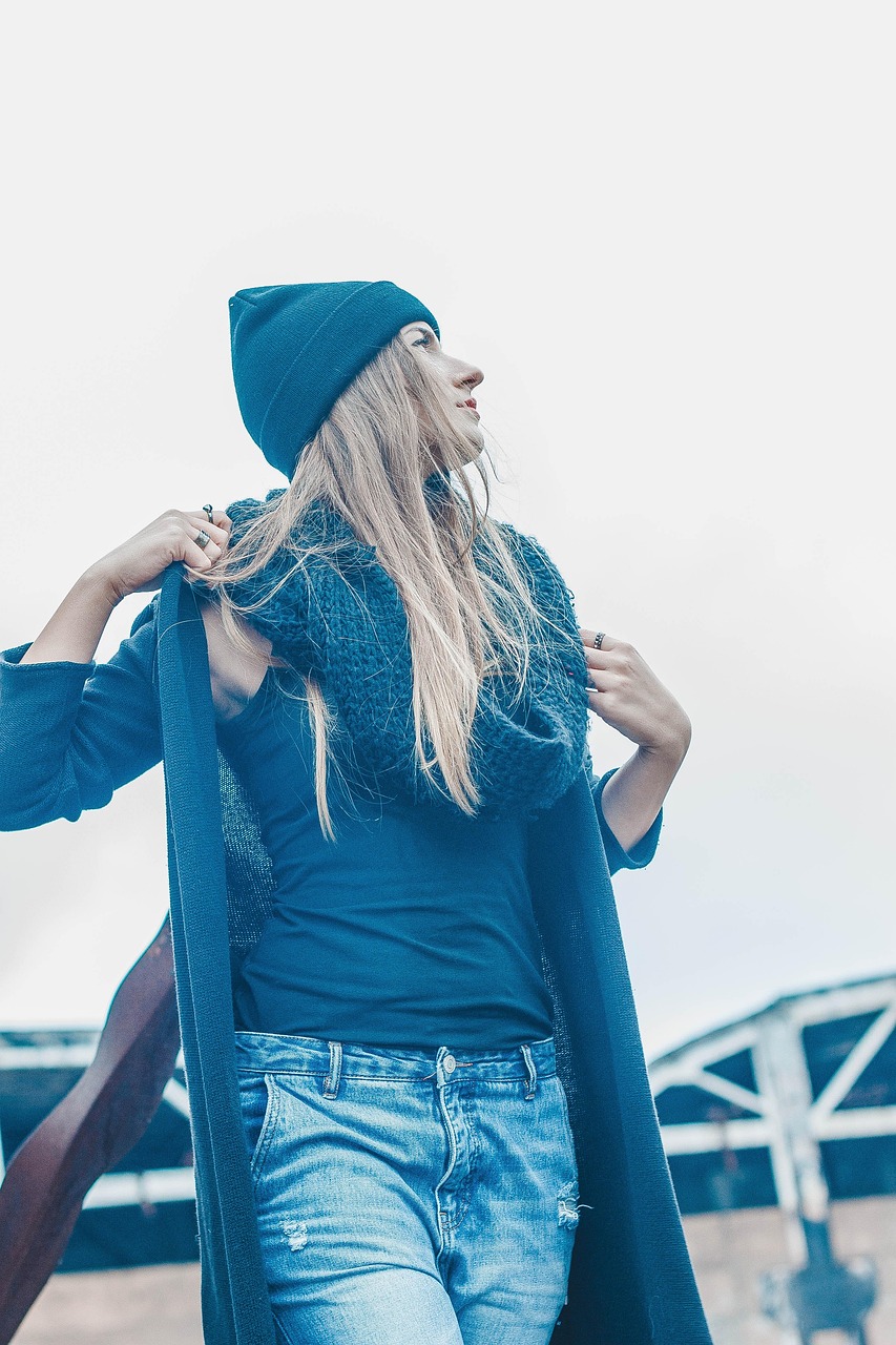 动漫女生背影的魅力探索，图片赏析与感受分享