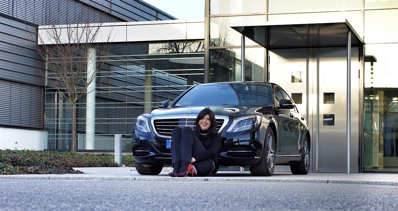 明星同款婴儿车，时尚与实用并重，打造完美出行体验