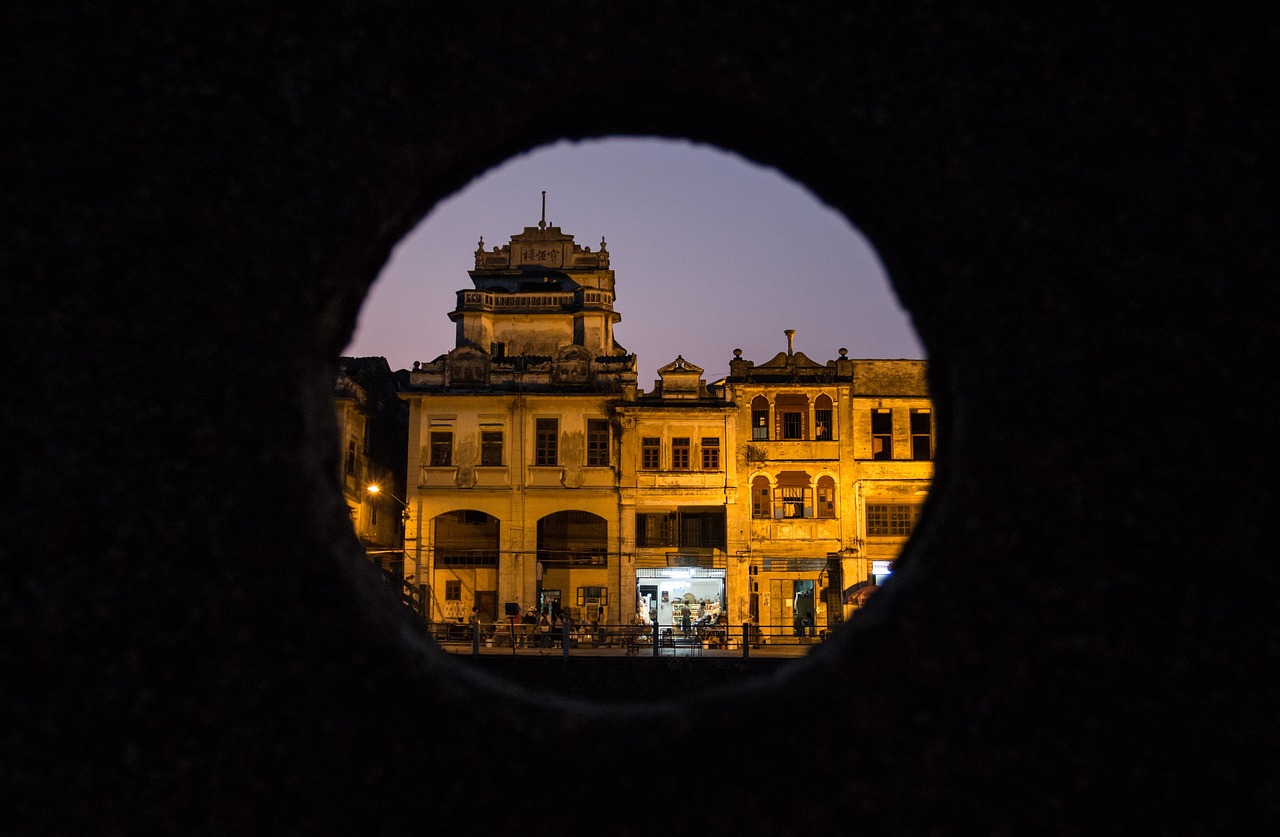 探索动漫之夜，三月动漫夜景图片的魅力与探索