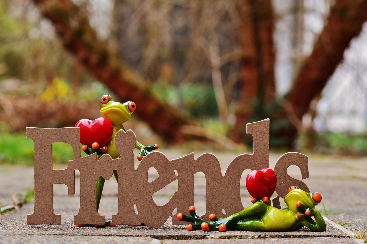 梦幻时光穿越之旅，2025情侣动漫照记录爱的梦幻瞬间