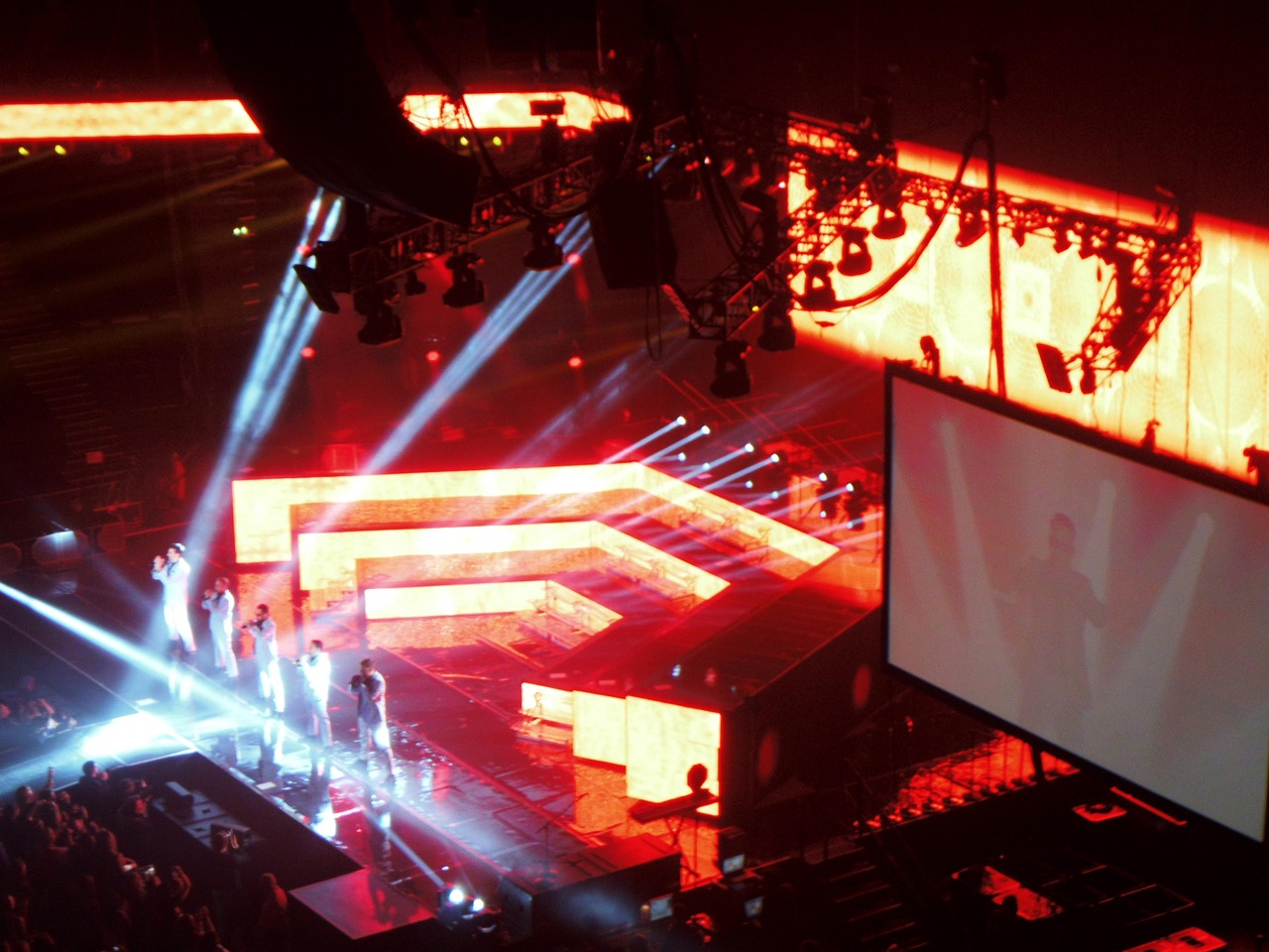 跨界融合，动漫头像与王者荣耀的碰撞，2025年潮流前瞻