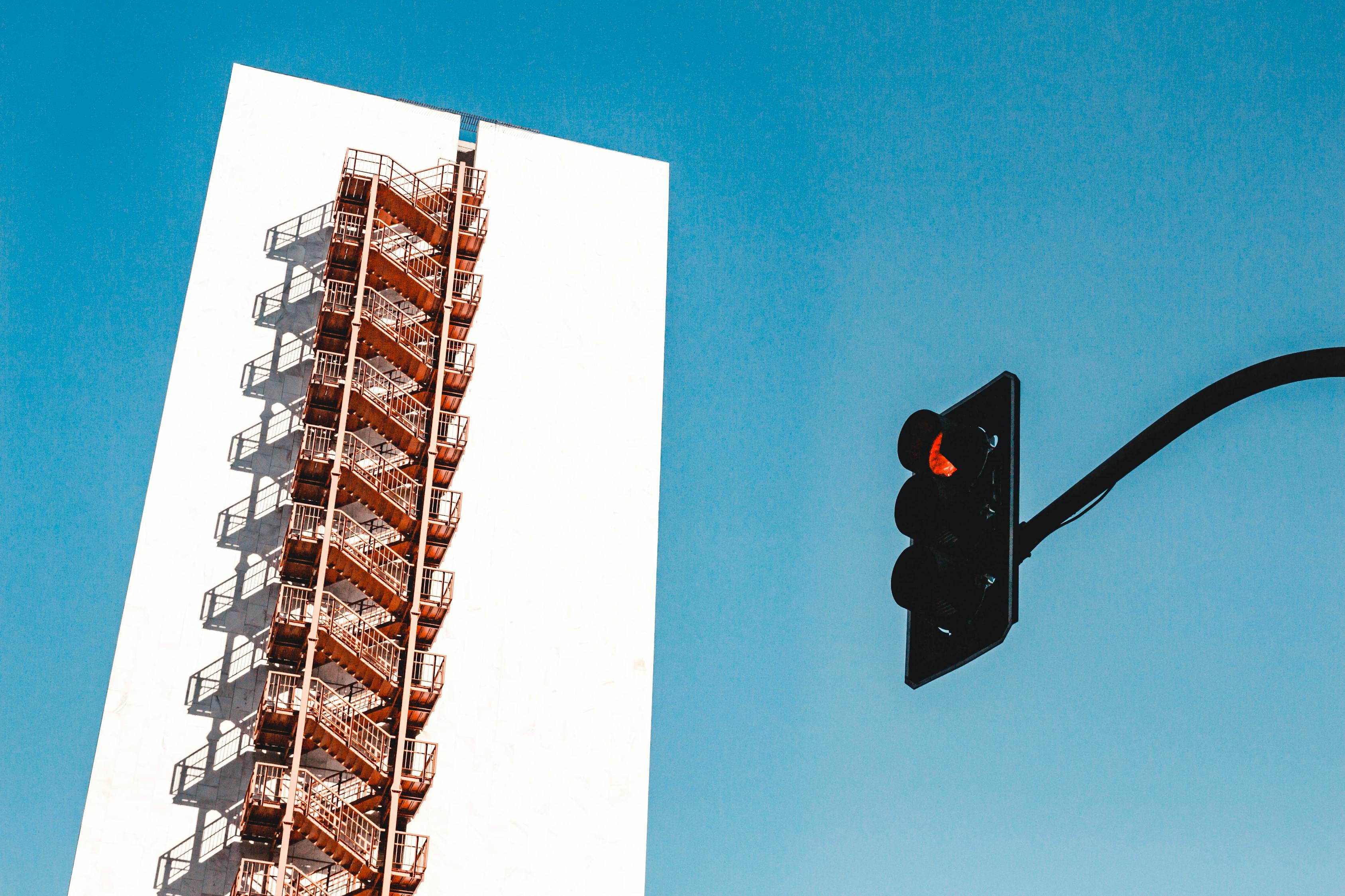 四月份股票解套策略，应对市场波动，实现投资脱困之道