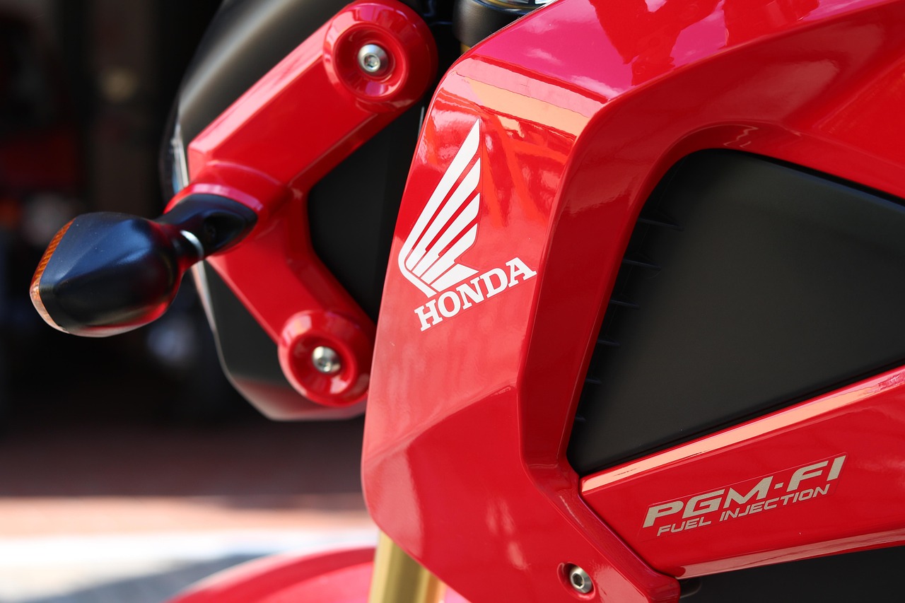 四月最新评测，250cc四缸摩托车魅力展现