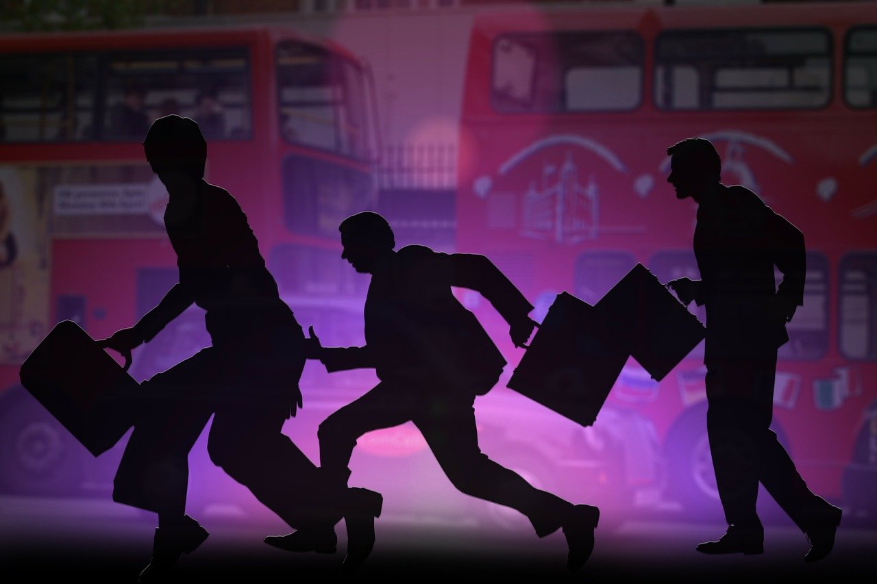 四月LPL经典比赛回顾与赏析