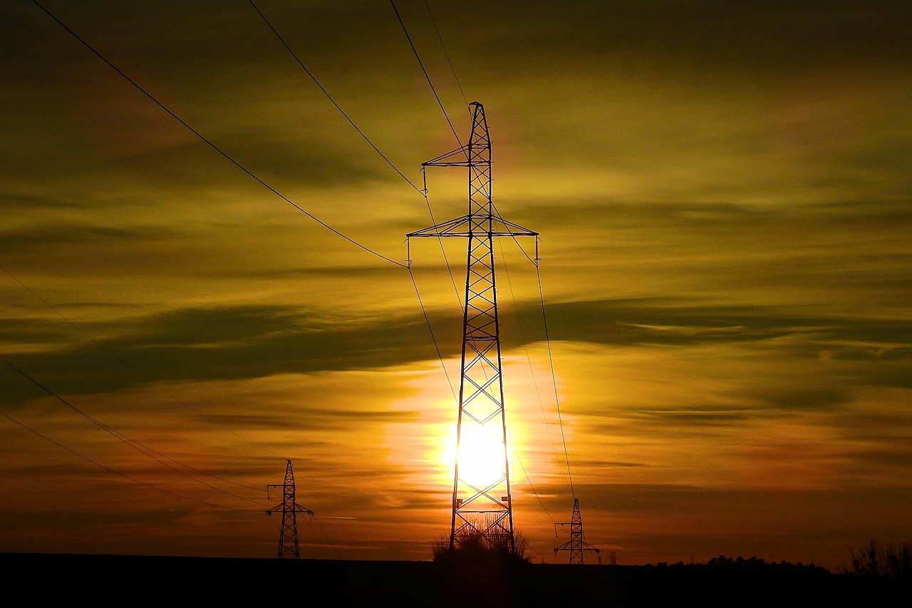 四月聚焦股票002728，表现与前景展望