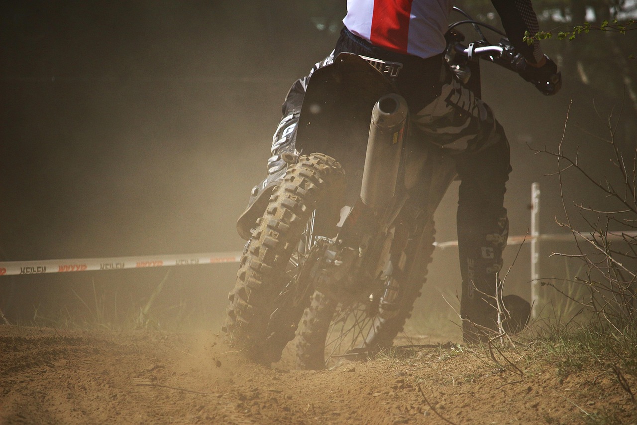 四月野鸡比赛，热血竞技，激情四溢的热血战场