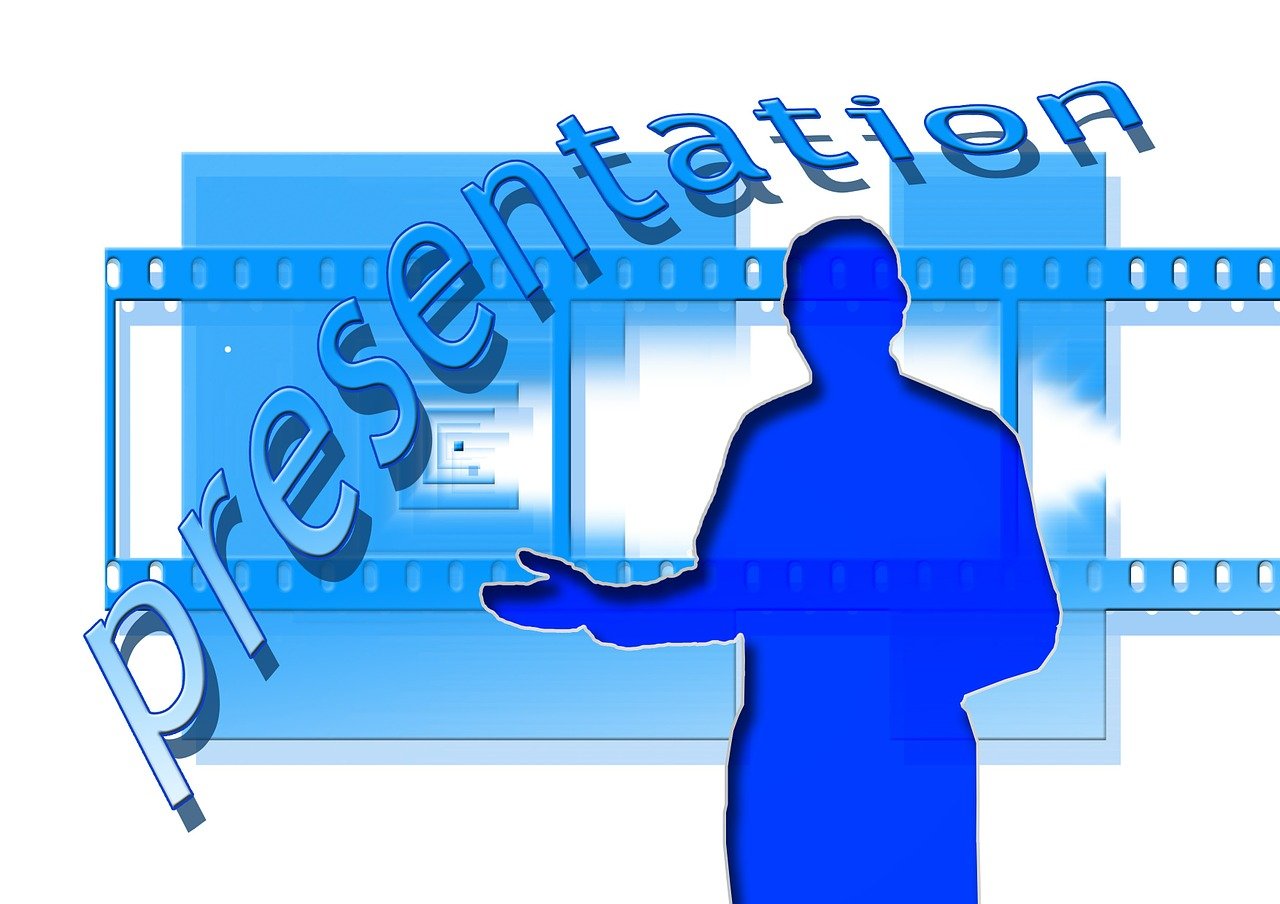 四月中国电影集团公司的繁荣与发展盛况