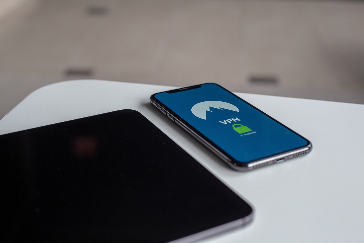 揭秘四月手机市场热门焦点，OPPO R11上市具体时间揭晓