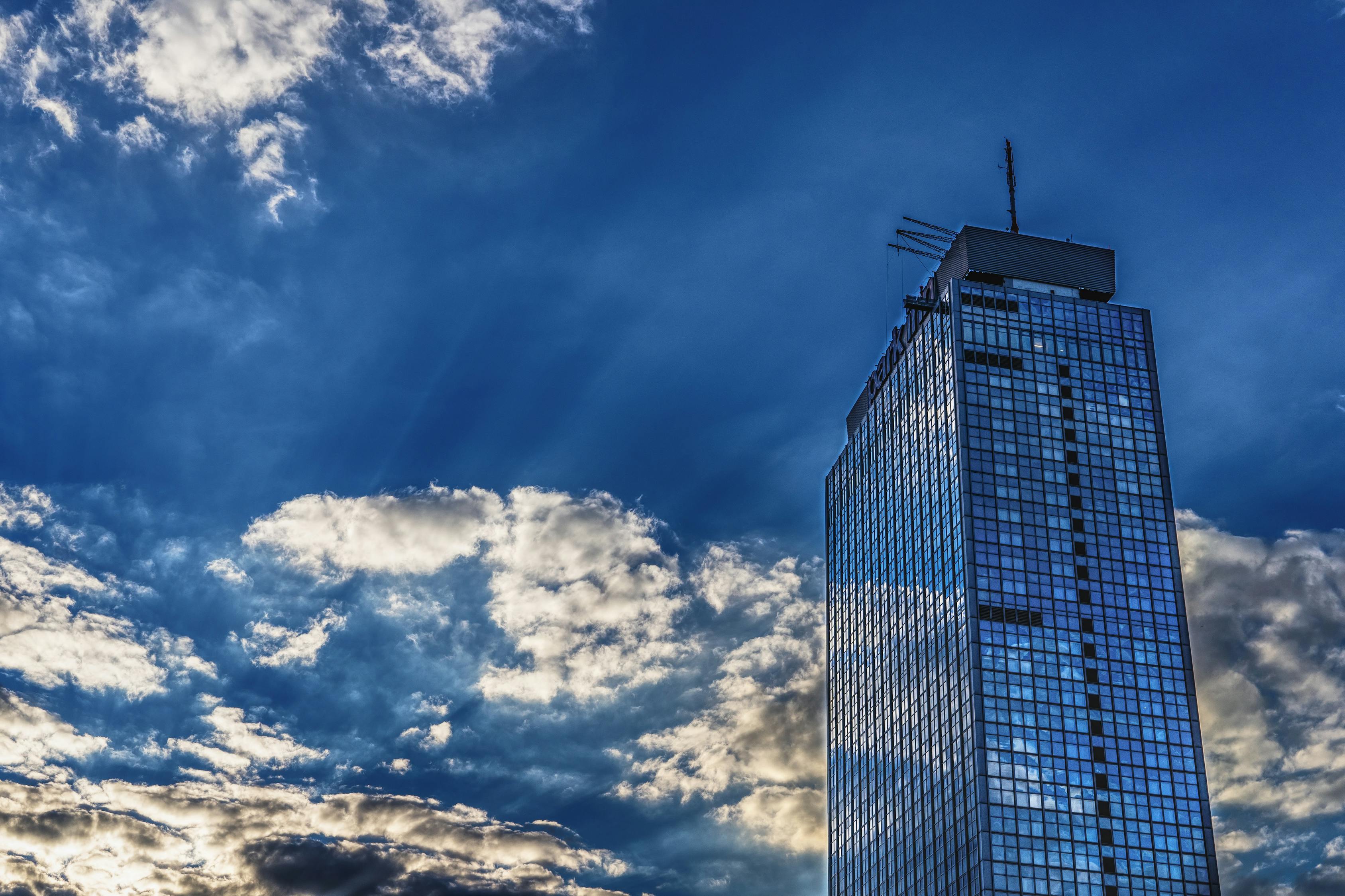 建投能源股票深度解析及未来前景展望（五月版）