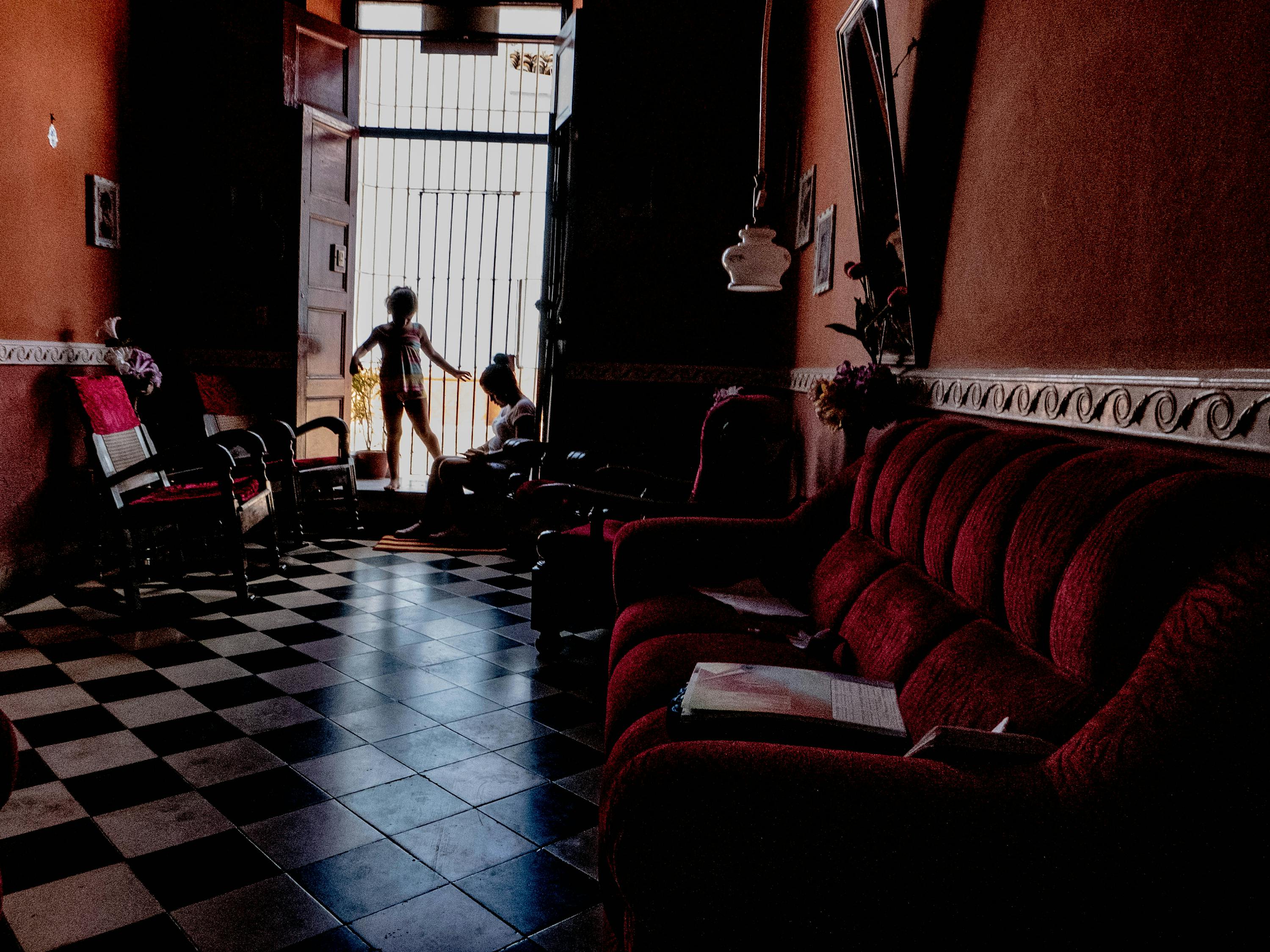 电视剧黎明前的黑暗，挣扎与希望的曙光