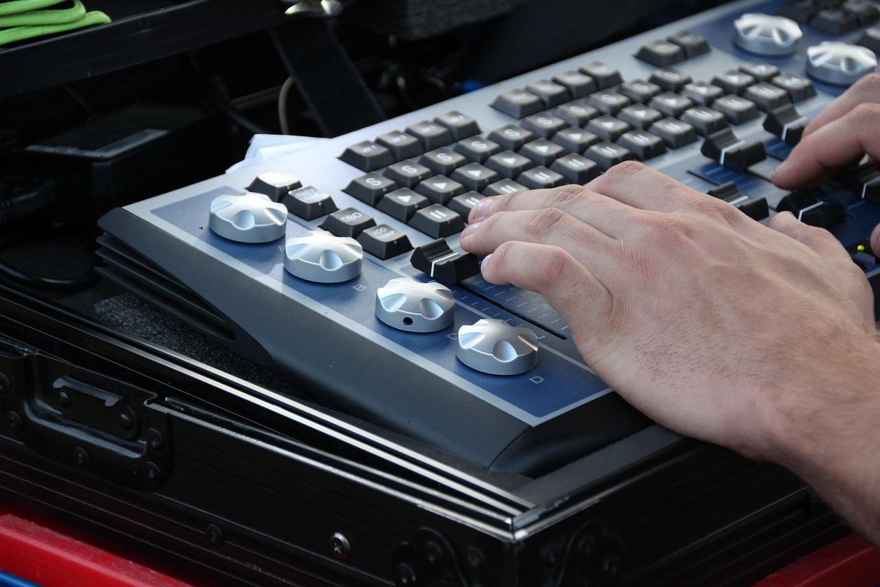 五月最新科技打火机探索，创新设计的点火神器